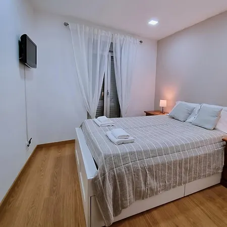 Mr House - Self Check-in